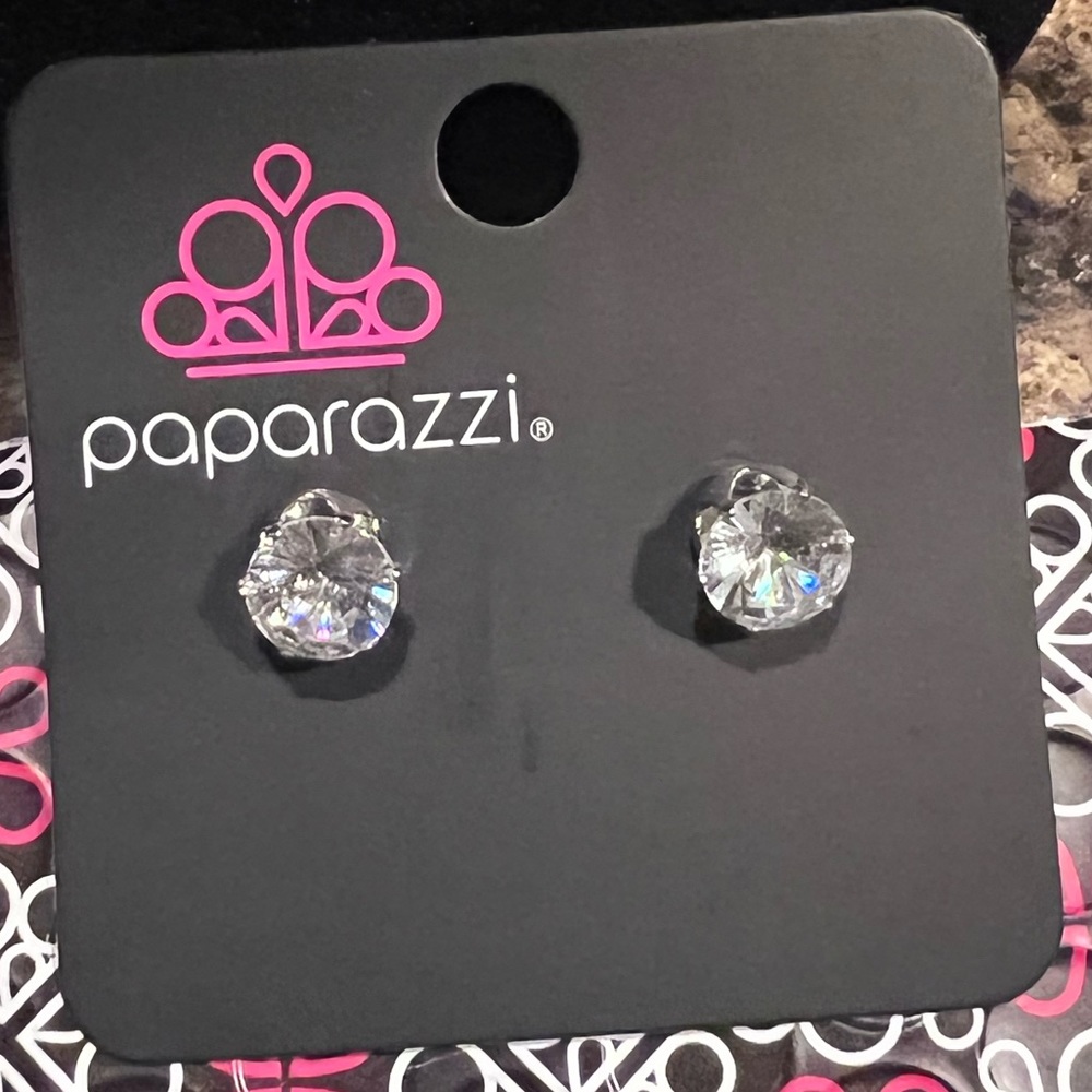 Just in TIMELESS White Blockbuster - Post Earrings